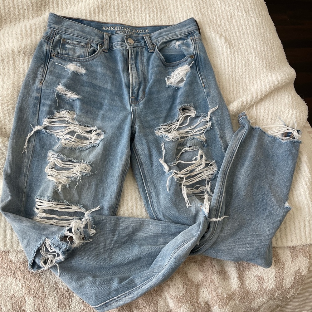 American Eagle Outfitters Women's Ripped Light Blue Boyfriend Jeans